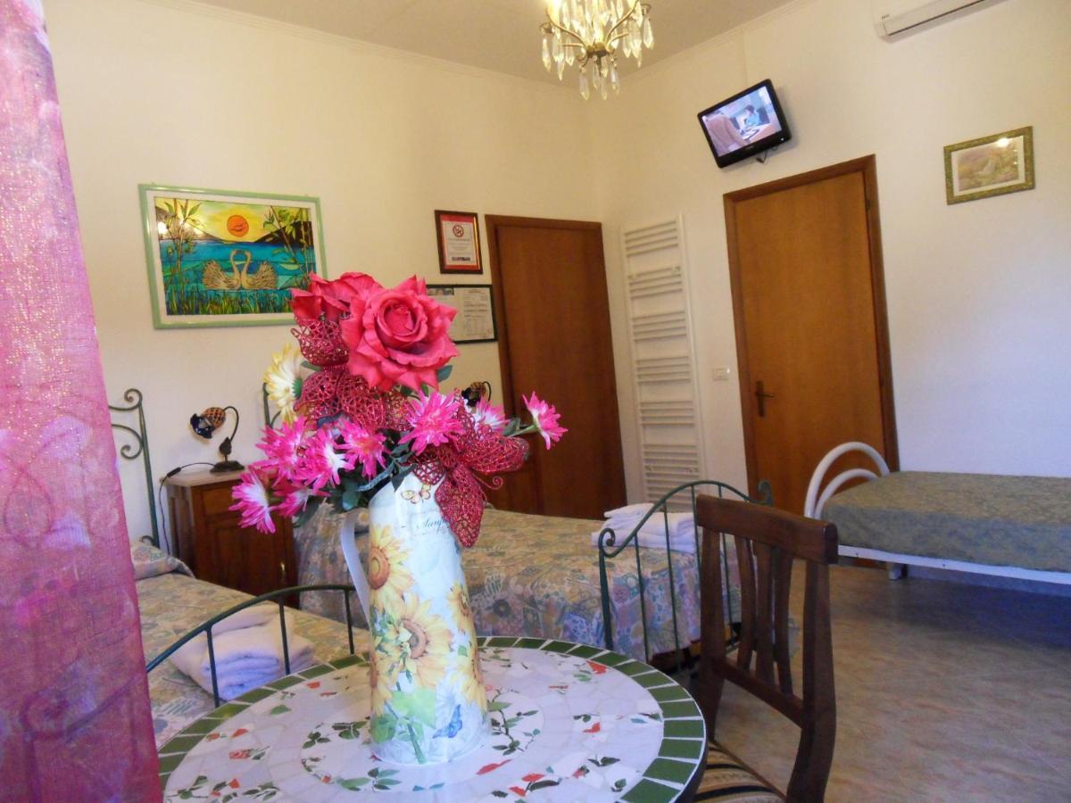 Di Mare E Di Sale Bed & Breakfast Anzio Exterior photo