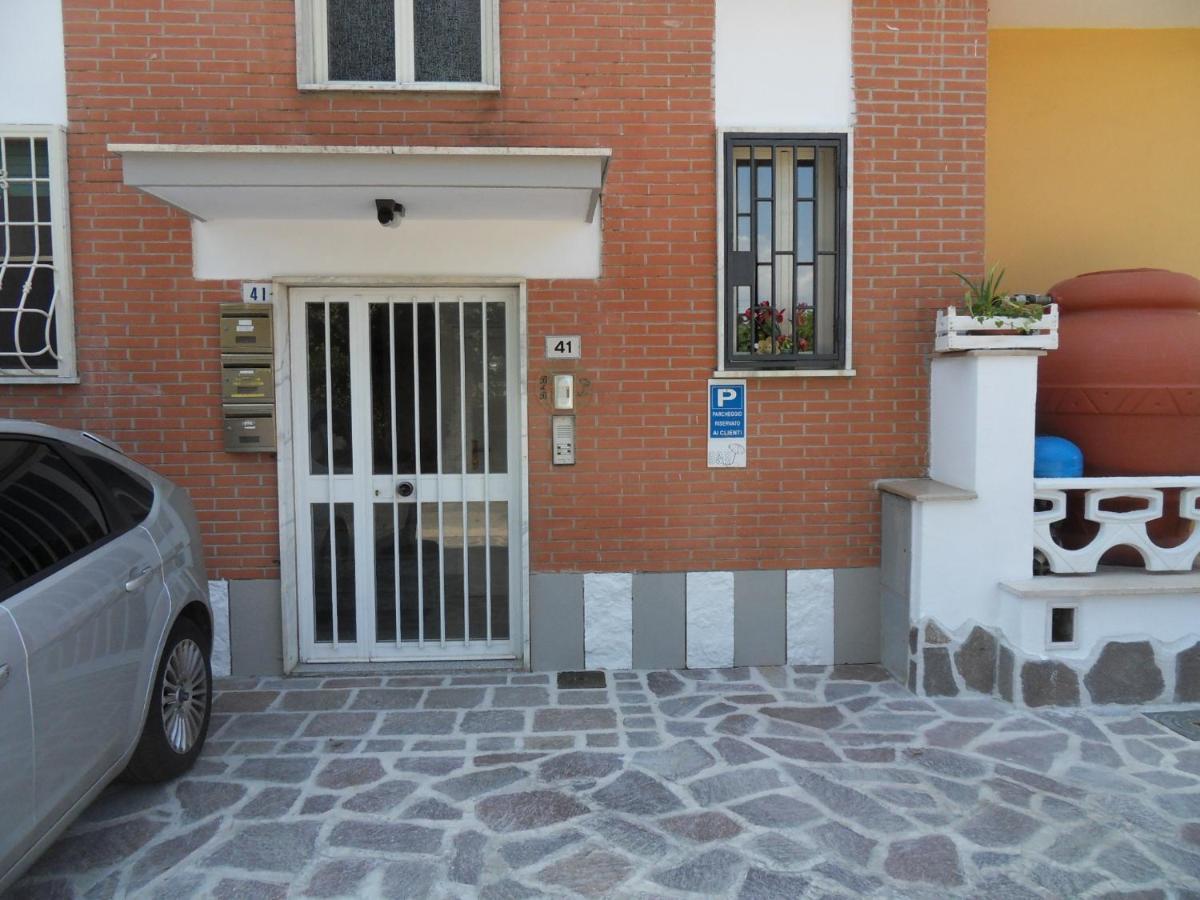 Di Mare E Di Sale Bed & Breakfast Anzio Exterior photo